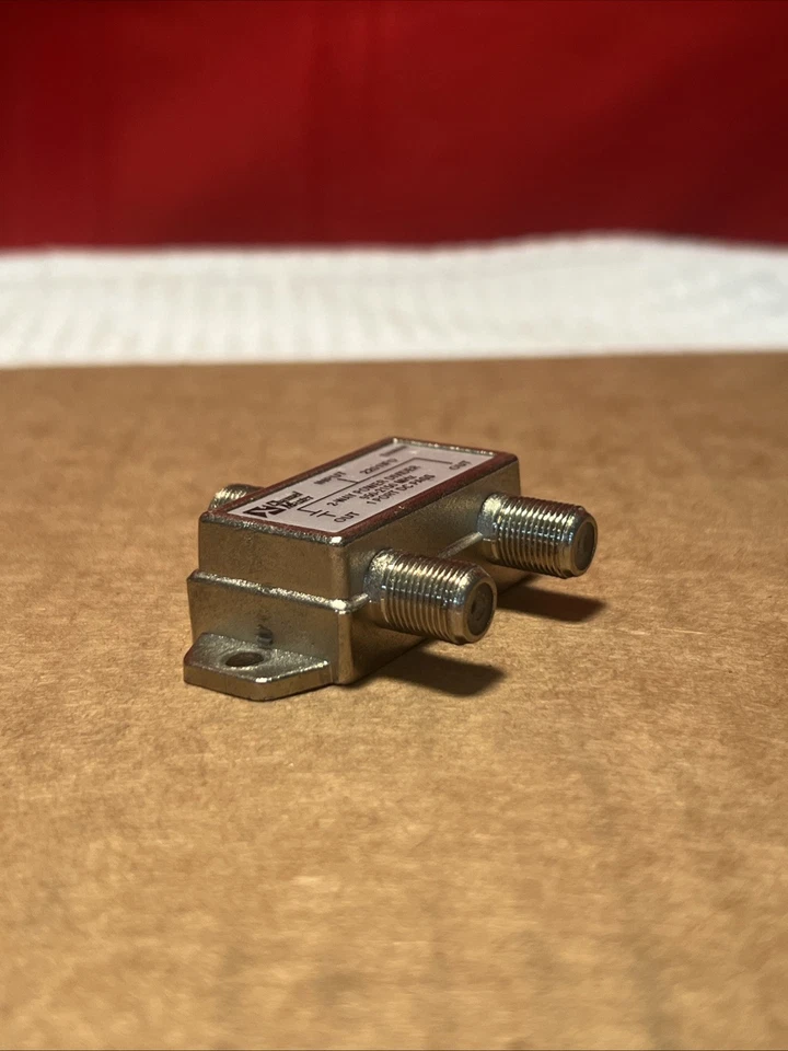 Channel Master 2201IFD 2-Way Power Divider 950-2150 MHz 1 Port DC Pass - Image 3 of 4