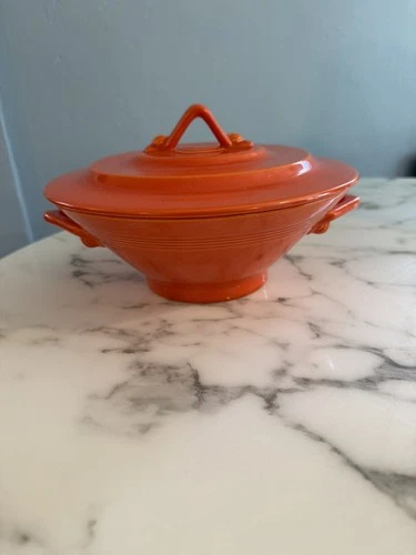 Homer Laughlin Covered Casserole Harlequin Atomic Red  #37  Excellent Condition