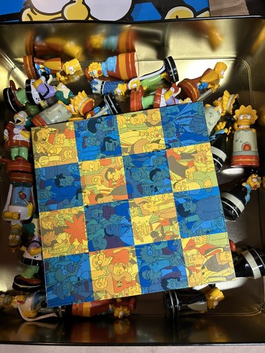 Simpsons Chess Set Complete Vintage Cardinal Games In Collector Tin EUC RETIRED - Picture 4 of 4