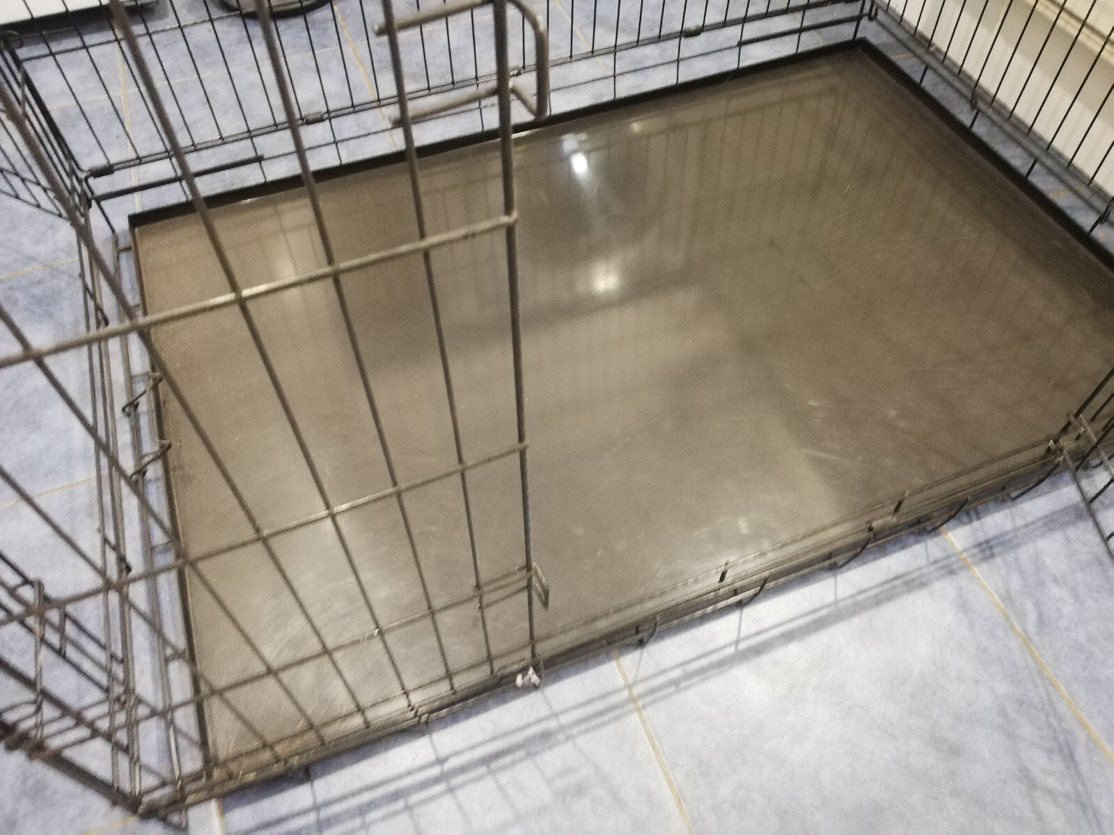 EllieBo Large Folding 2 Door Dog Crate 42inch(107cm) Black With Water