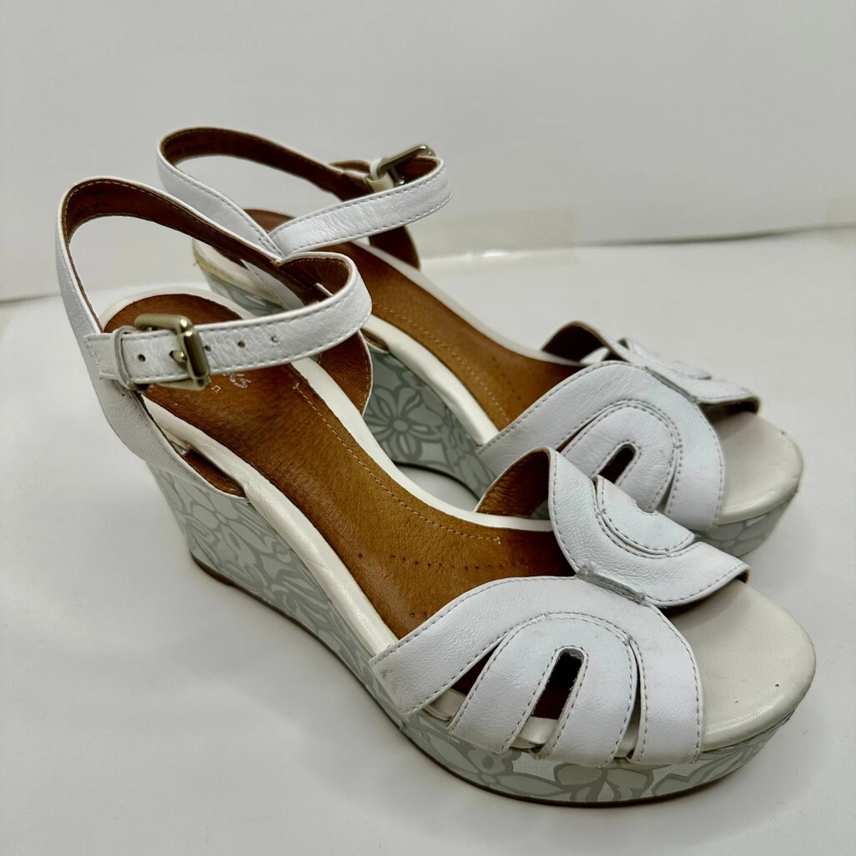 Clarks Artisan