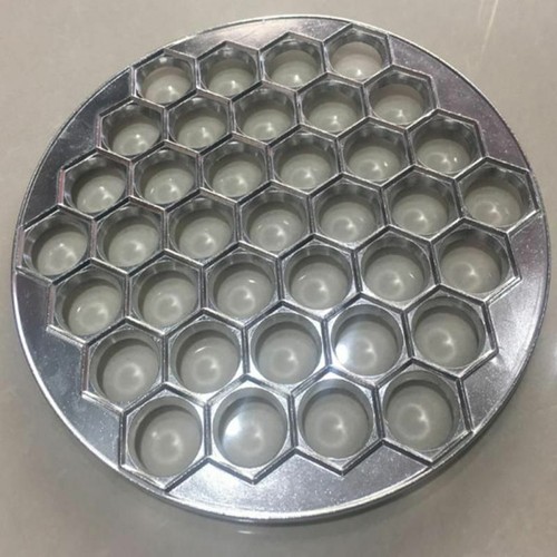 37 Holes Dumplings Maker Ravioli Aluminum Mold Pelmeni DIY Tools Make Pastry - Picture 4 of 12