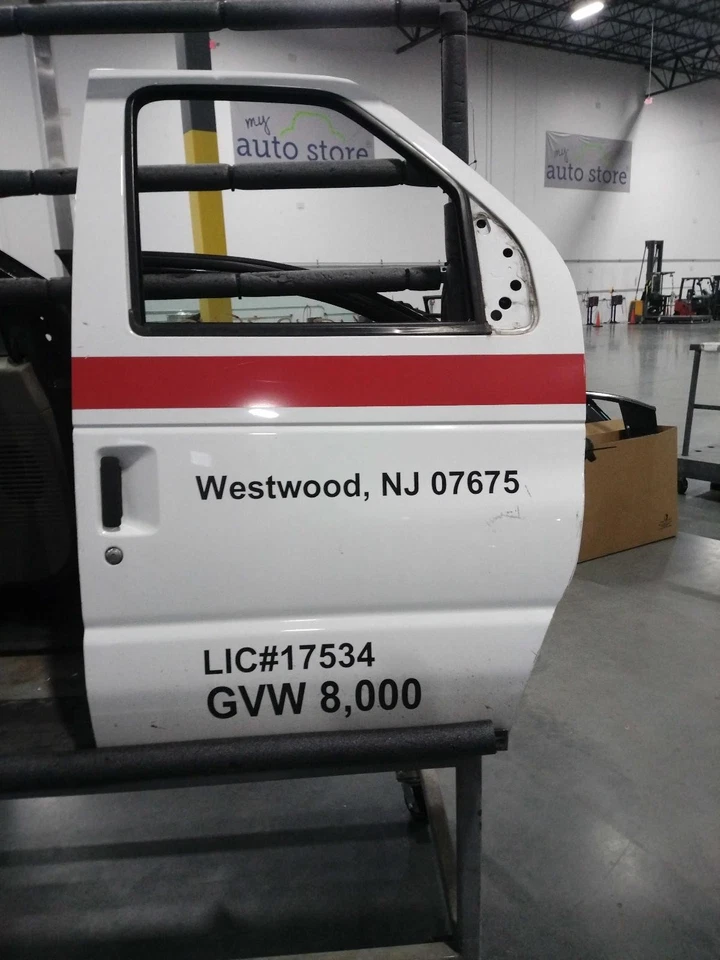 Conjunto de puerta delantera derecha usado se adapta a: Ford E250 2012 furgoneta R. tipo paleta mir Foto 2 de 4