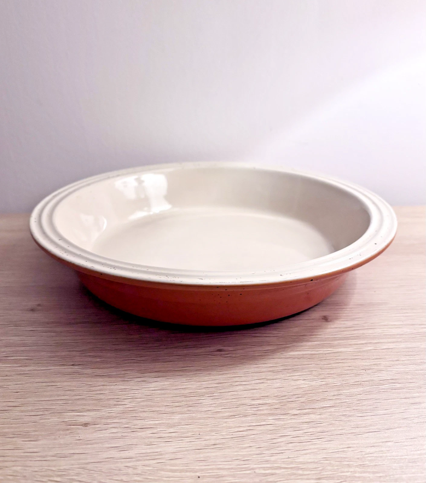 Le Creuset Stoneware Volcanic Orange 12” / 30cm Round Pie Plate Baking Dish Pan