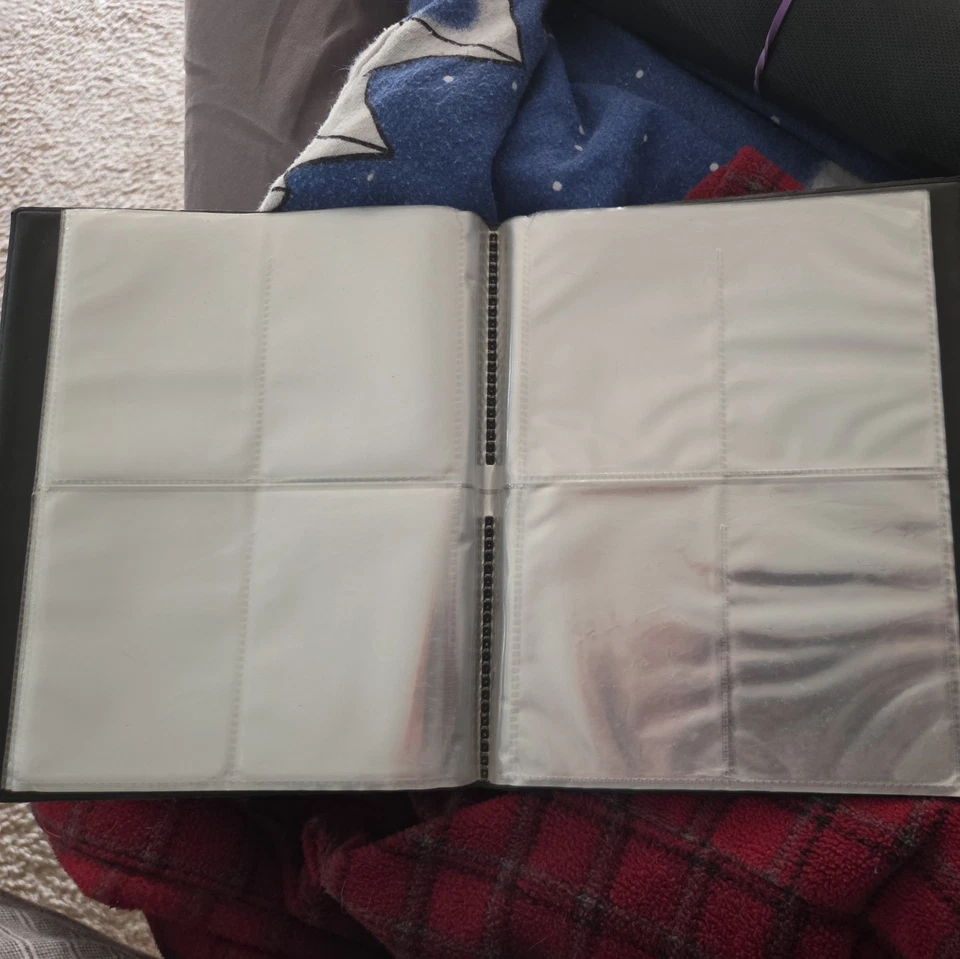 Carpeta de álbum de 4 bolsillos Wizards of the Coast - WOC08320 Foto 4 de 4