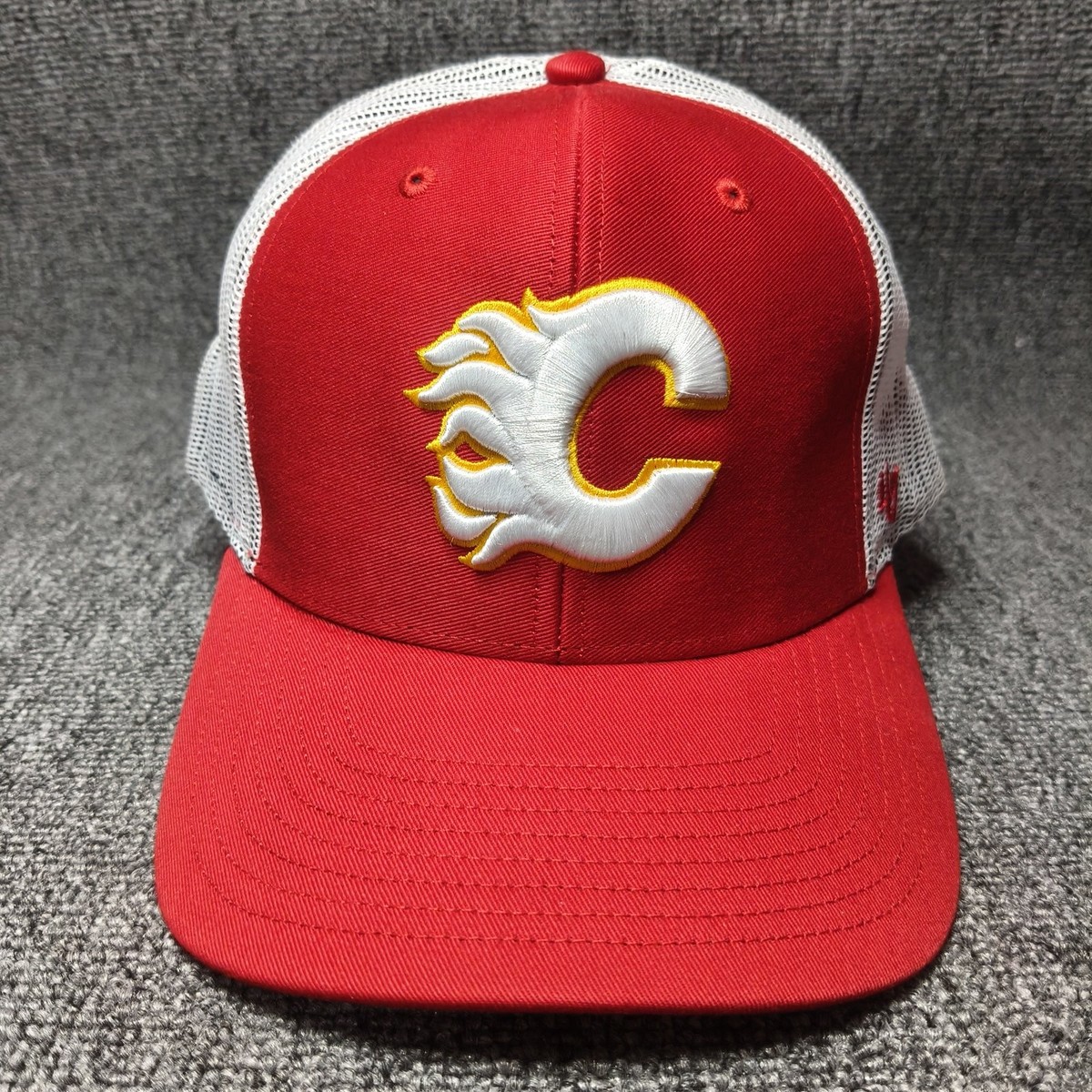 '47 Brand Calgary Flames NHL Red White Trucker Snapback Cap Hat OS