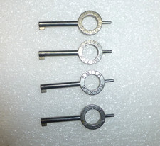 Lotto 4 chiavi manette Smith Wesson collezione chiavi