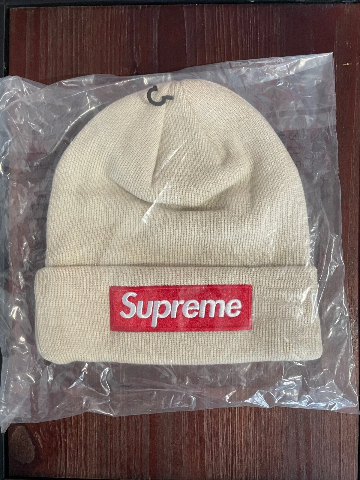 Supreme New Era Box Logo Beanie Stone FW24 Supreme New York 2024 Neuf