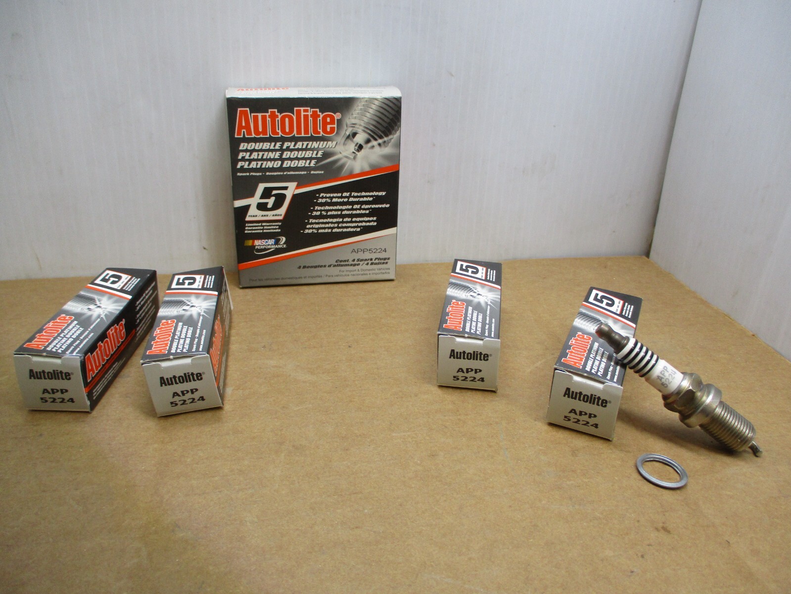 (Pack of 4) Autolite APP5224 Double Platinum Tip Spark Plugs Gasket