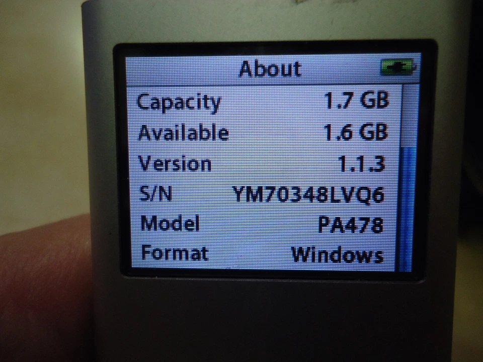 Apple iPod Nano 2nd Generation 2GB bateria mal recambios España - Imagen 3 de 4