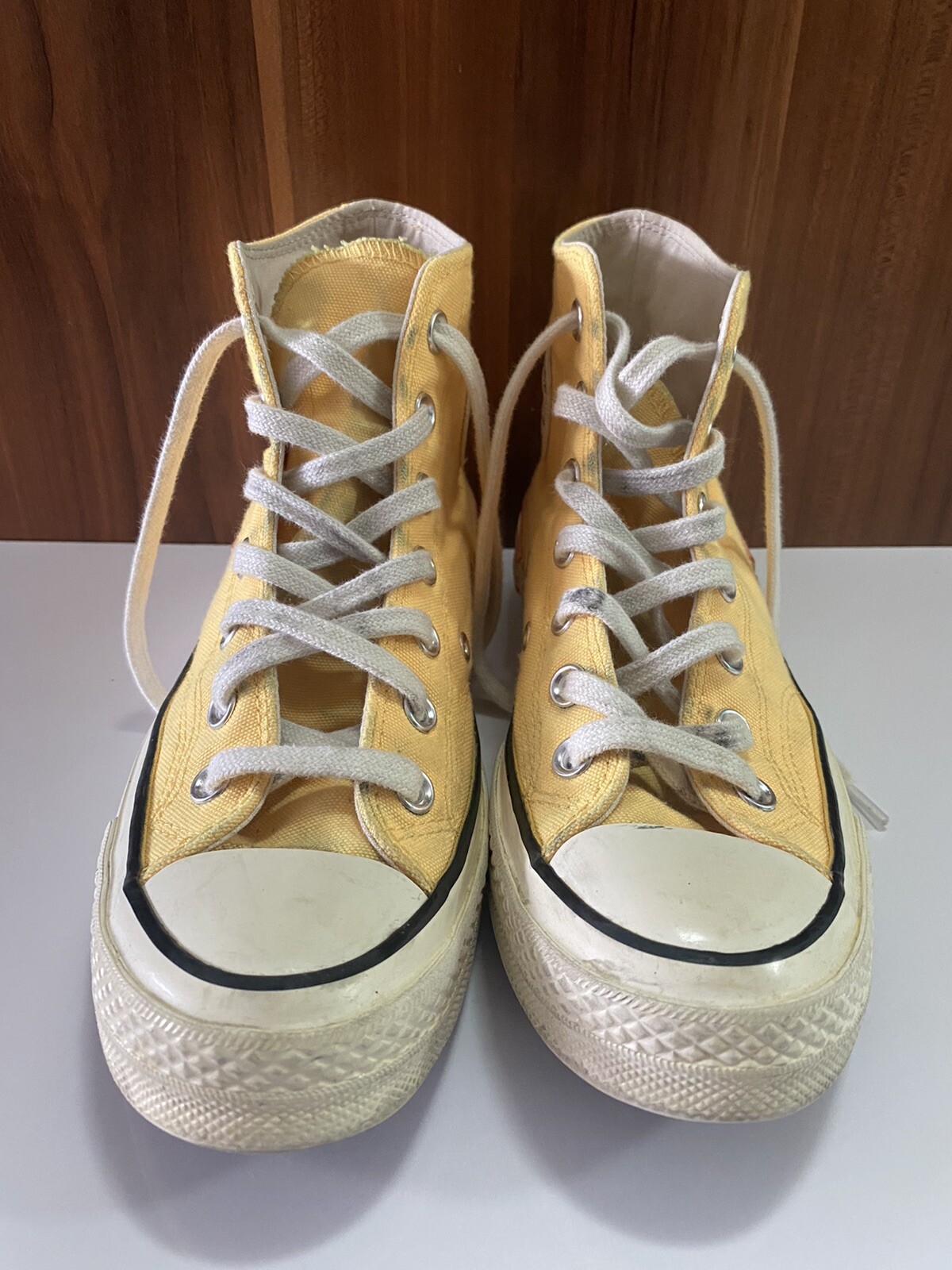 Converse Chuck Taylor All Star Hi Top Yellow Sneakers Women's US Size 6