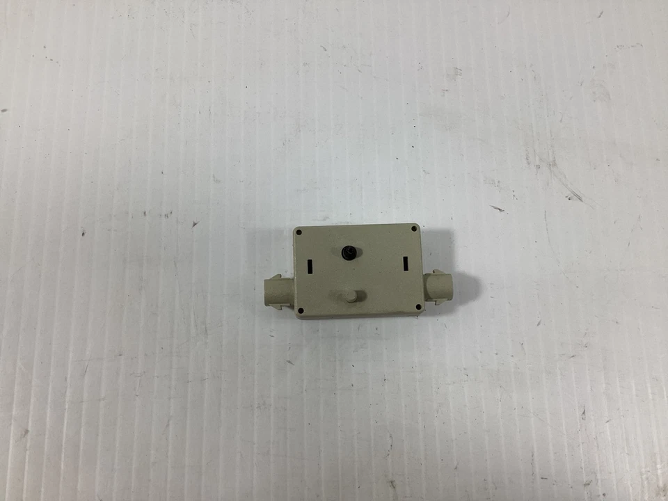 2009-2011 BMW 328i xDrive - ФИЛЬТР ПОДАВЛЕНИЯ АНТЕННЫ 6990090 OEM. - Изображение 4 из 4