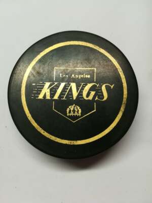 LOS ANGELES KINGS nhl hockey puck