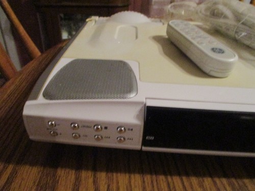 G.E. Slim Spacemaker Under Cabinet Stereo CD Player AM/FM Radio w/Remote/Manuel - Picture 2 of 9