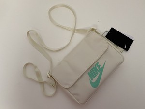 Nike Women's Crossbody Bag. White CW9300-113 | eBay