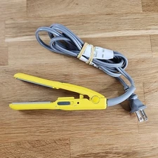 Drybar The Tiny Tress Press Detailing Travel Straightening Flat Iron READ