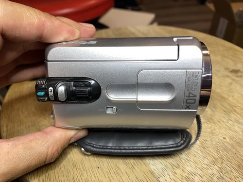 SONY Handycam DCR-SR42 Handheld 30GB HDD Camcorder Tested Works NO BATTERY Read - Picture 8 of 15