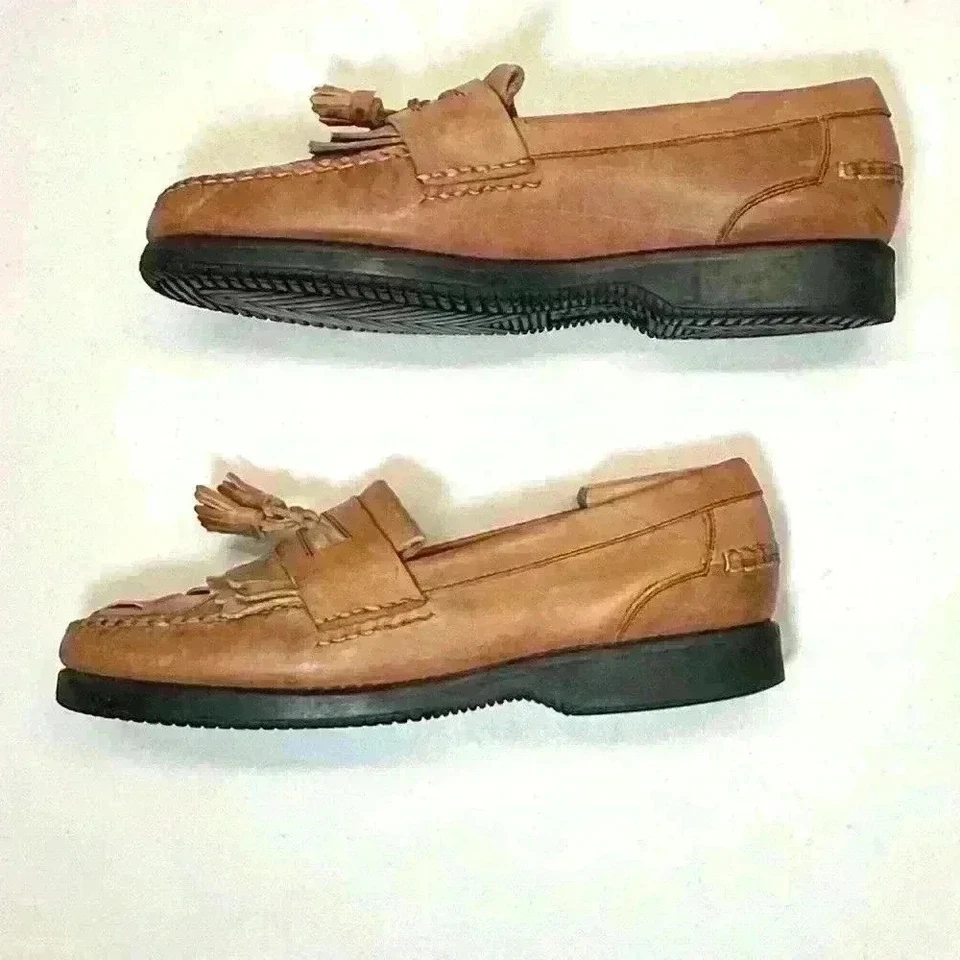 Vintage BASS Men's Brighton Leather Tassel Loafer Rubber Sole Tan Size 12 - Image 4 of 4