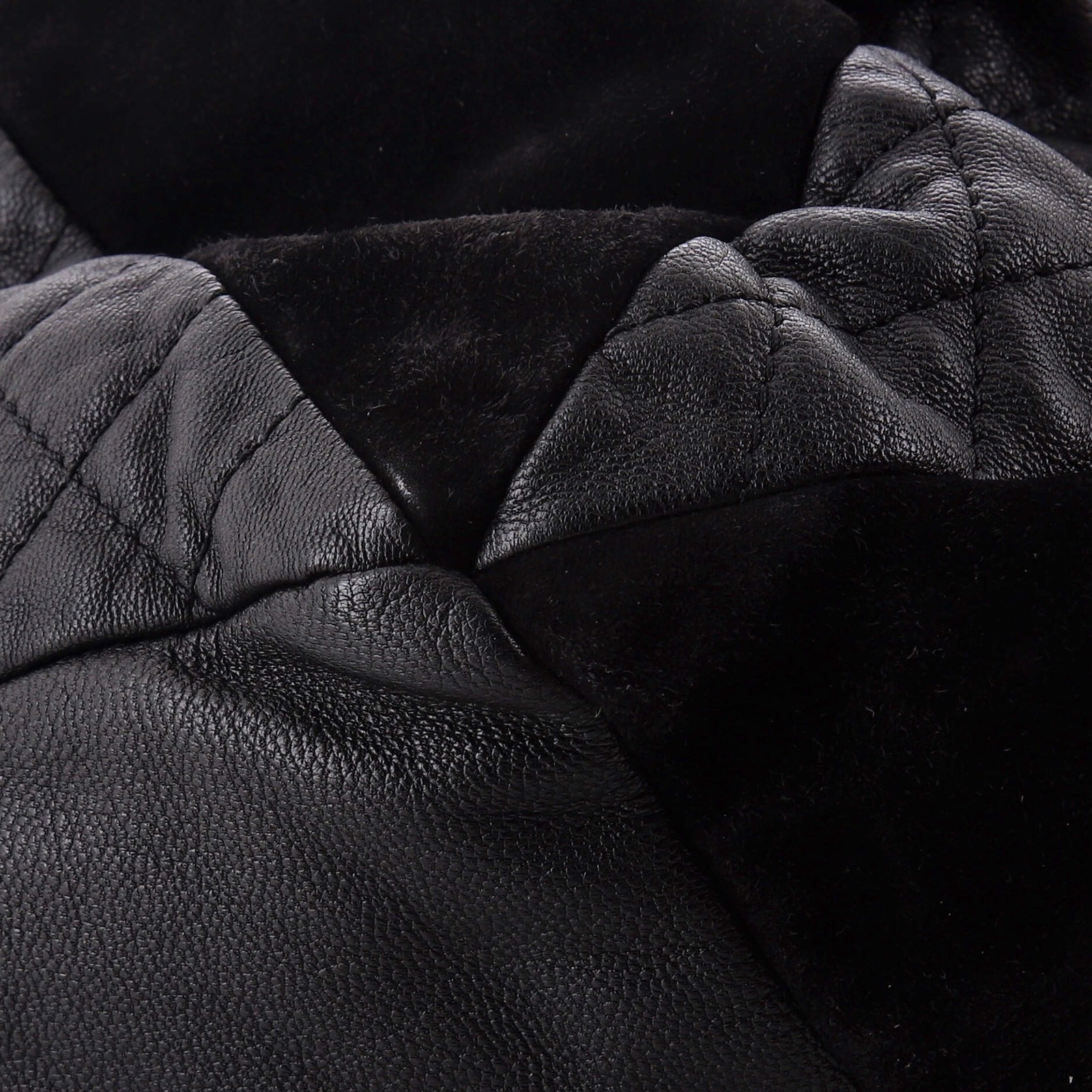 Chanel Patchwork Drawstring Bag Leather and Suede… - image 6