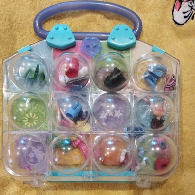 Polly Pocket Doll Bubble Storage Clothes Carrying Case 2004 - Bild 1 von 4