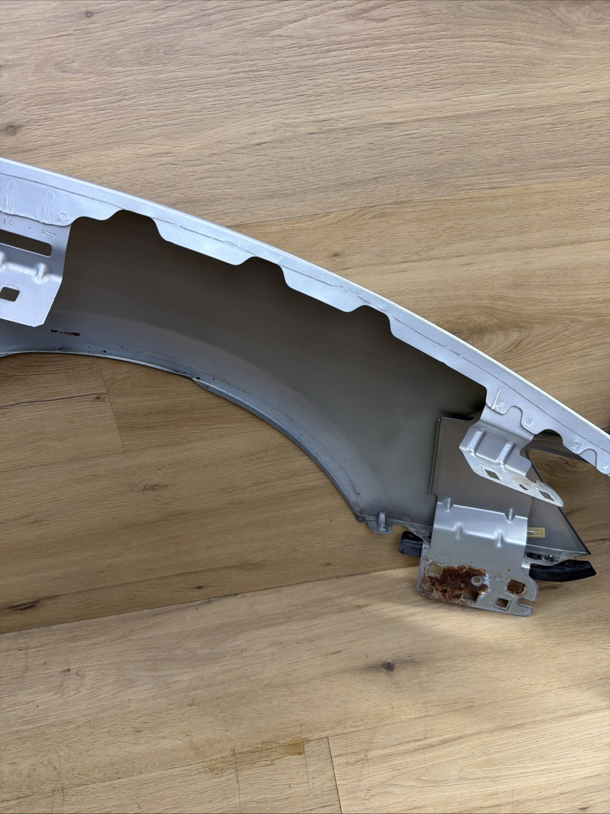 Maserati Ghibli 2014-2019 Front Left Fender P/N 673002041