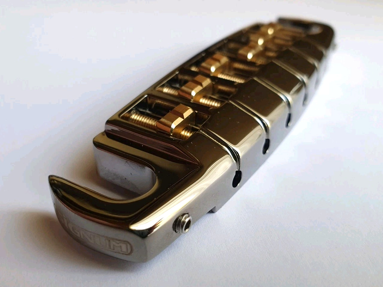 Schaller Signum Bridge Ruthenium Locking Studs M8