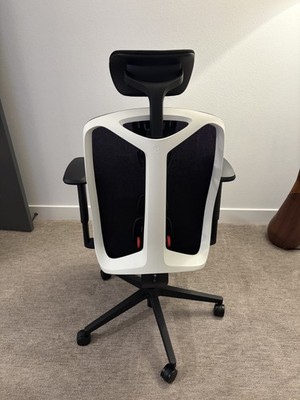 HERMAN MILLER Vantum Gaming Chair