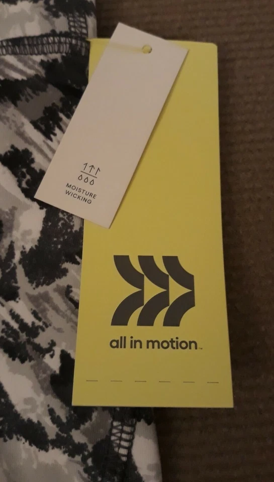 Leggings Capri All In Motion para Meninas Cinza, Estampa Branca Tamanho Pequeno 6/6X - Imagem 3 de 4