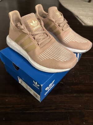 Size 6 - Adidas Swift Run Ash Pearl W