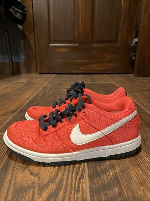 Nike Dunk Low CL Solar Red Seaweed Sneakers Shoes Lace Up Nike Dunk Low CL Solar Red Seaweed Sneakers Shoes Lace Up
