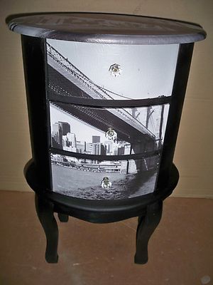Buchenholz- Holzkomode OVAL - ''Brooklin Bridge ''  Gutmann mit 3 Schubladen 