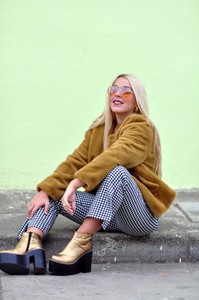 Ref Moutarde 8338 Fourrure Veste Moutarde Taille L 280 Fausse Zara xqIg0wRpw
