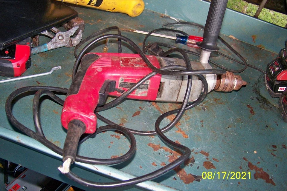 Milwaukee 1/2" Corded Heavy Duty Hammer Drill 5378-20 No Chuck Key - Image 2 of 2