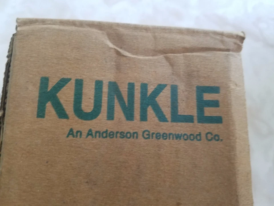 NEW IN BOX 164533 Kunkle 6010FE01-KM Pressure Safety Valve, 120lbs, 1" x 1-1/4" - Image 2 of 4