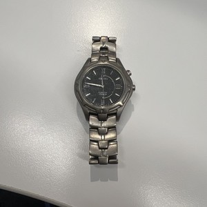 kankandondon　SEIKO KINETIC TITANIUM Vintage Seiko Kinetic Titanium Sport 100 Women's Two-tone