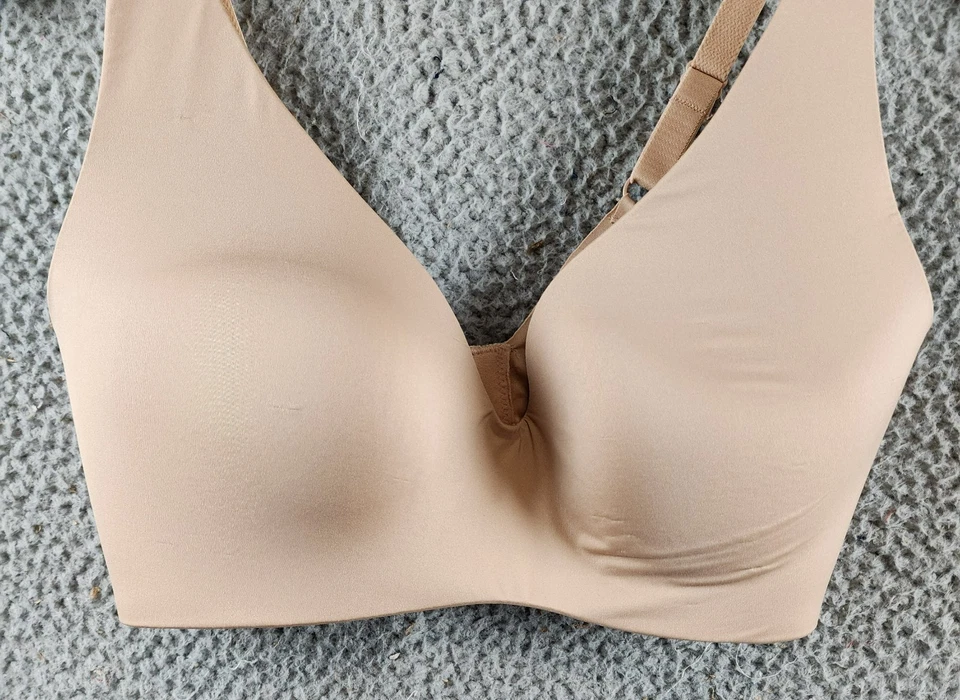 GapBody Everyday Essentials 无线文胸女式 36C 刷米色钩眼背 — 第 3/4 张图片