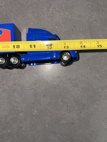 Jeff Gordon #24 Action NASCAR RACING TEAM TRANSPORTER 1:64 Semi Truck Hauler - Picture 14 of 15