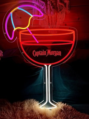Leuchtreklame Captain Morgan