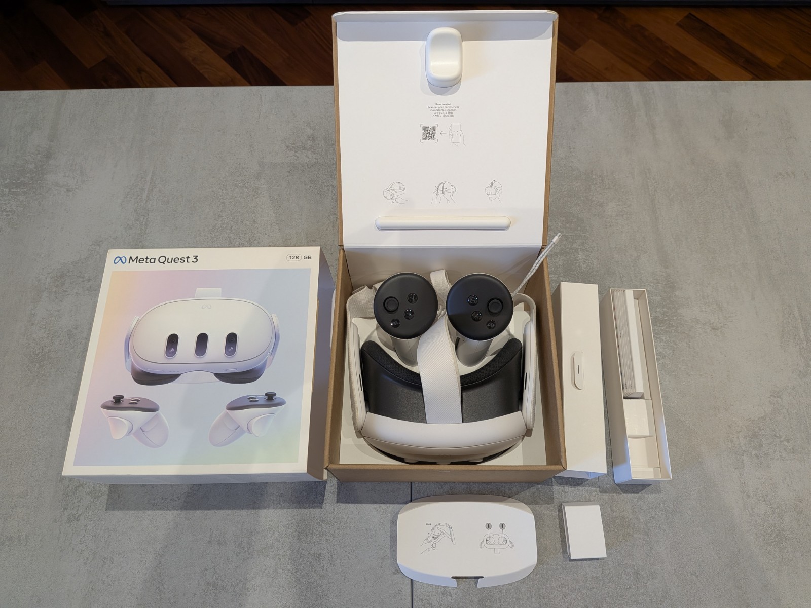 Meta Quest 3 128GB Visore VR standalone bianco con 2 controller