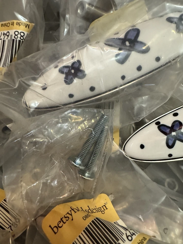 Lote (10) Tiradores de cajón de cerámica blanca níquel satinado flor azul Betsy Betsey Fields Foto 4 de 4