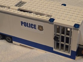 LEGO City Set 60139 - Mobile Command Center - Incomplete