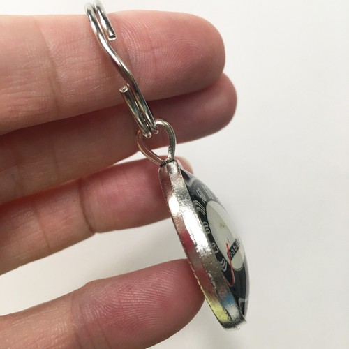 Vintage Chevrolet Super Service Chevy Neon Photo bowtie Keychain Reproduction - Afbeelding 7 van 9