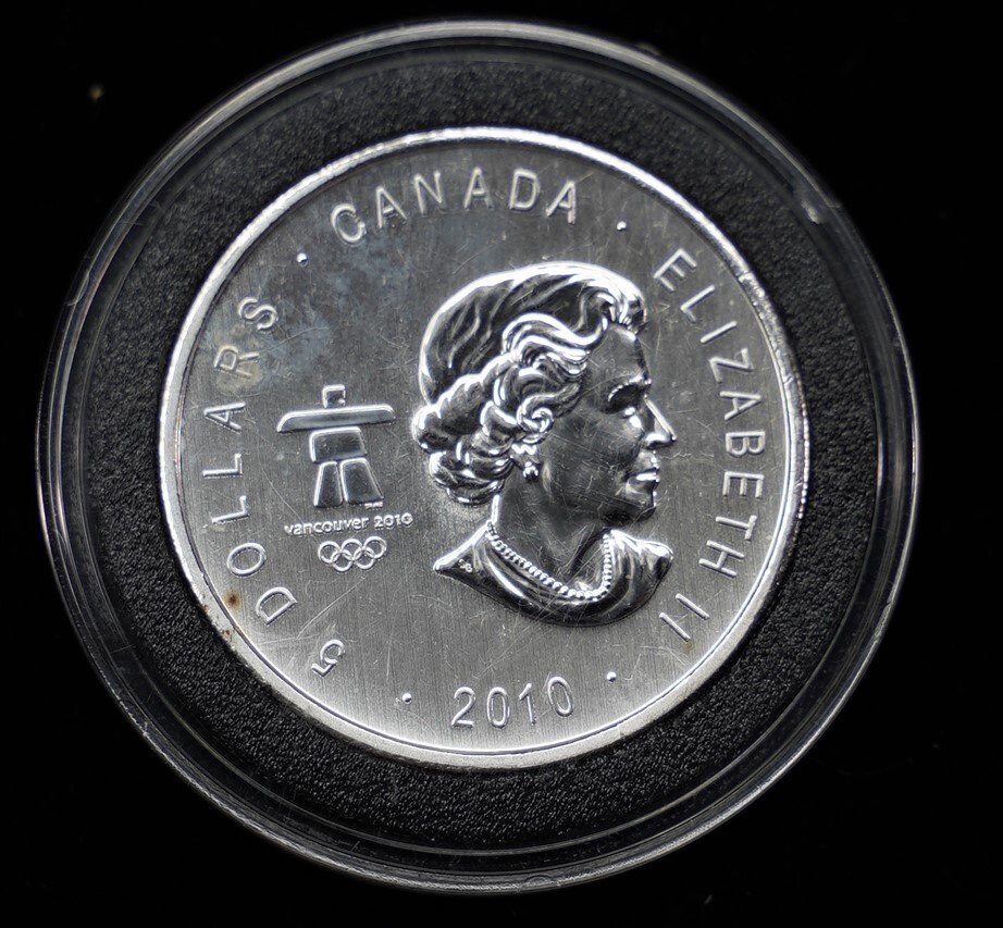 2010 Vancouver Whistler Olympics Hockey 1 oz .9999 fine silver