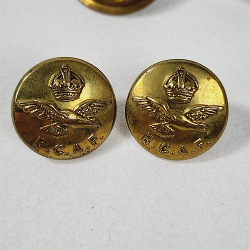 18 Vintage Metal Uniform Buttons Seattle Police, RCAF, GAR, Army - Picture 9 of 14