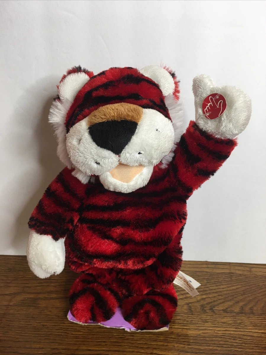 Stuffed animals that sing and dance deals