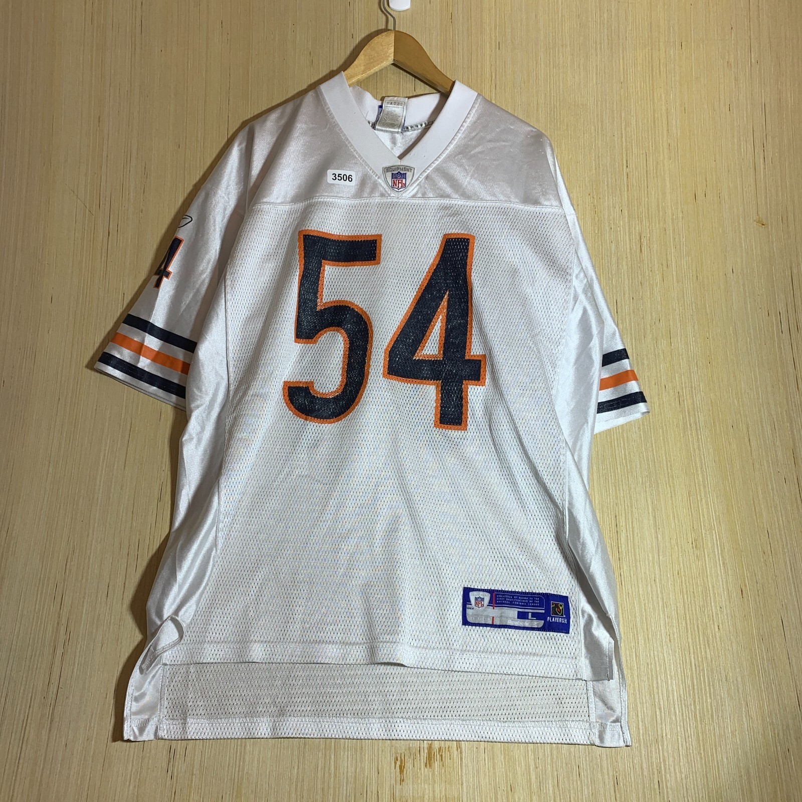 VTG Chicago Bears White NFL Jersey Adult Large Men's Urlacher #54 Short Sleeve