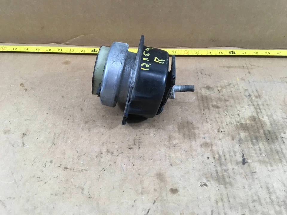 2012 BMW X5 X6 E70 E71 Right Side Engine Mount Bracket OEM . - Image 3 of 4