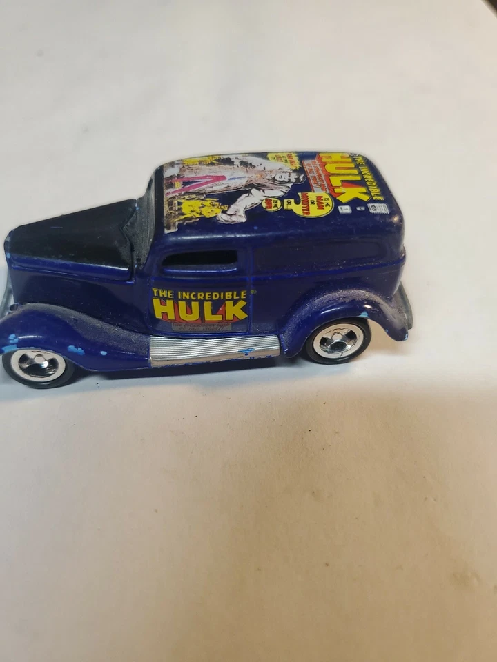 JOHNNY LIGHTNING MARVEL INCREDIBLE HULK '33 FORD PLAYING MANTIS 2002 105 - Image 3 of 4