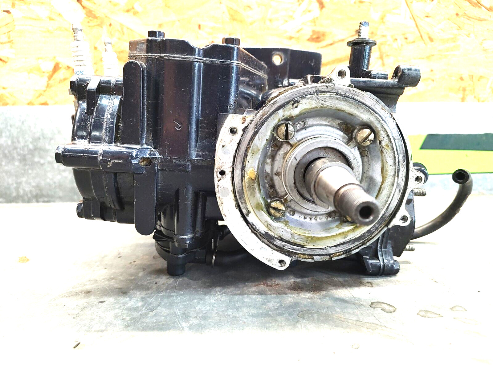 FORCE US MARINE 1987 9.9 HP OUT OUTBOARD POWER HEAD ASSEMBLY FRESHWATER