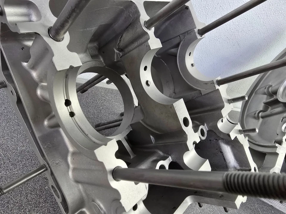 MUY BONITO ORIGINAL 1958 PORSCHE 356A 2 PIEZAS 1600N CAJA MOTOR NÚMEROS COINCIDENTES Foto 3 de 4